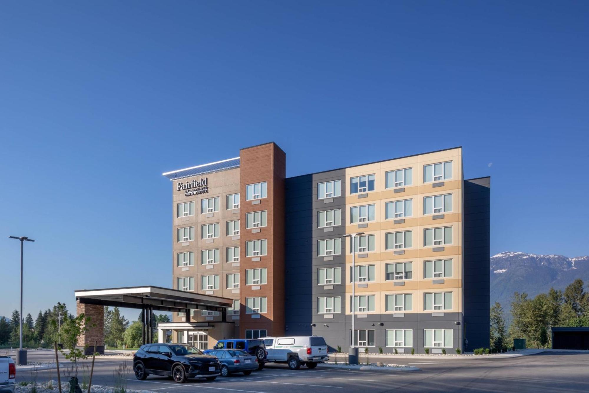 Fairfield By Marriott Inn & Suites Revelstoke Exteriör bild