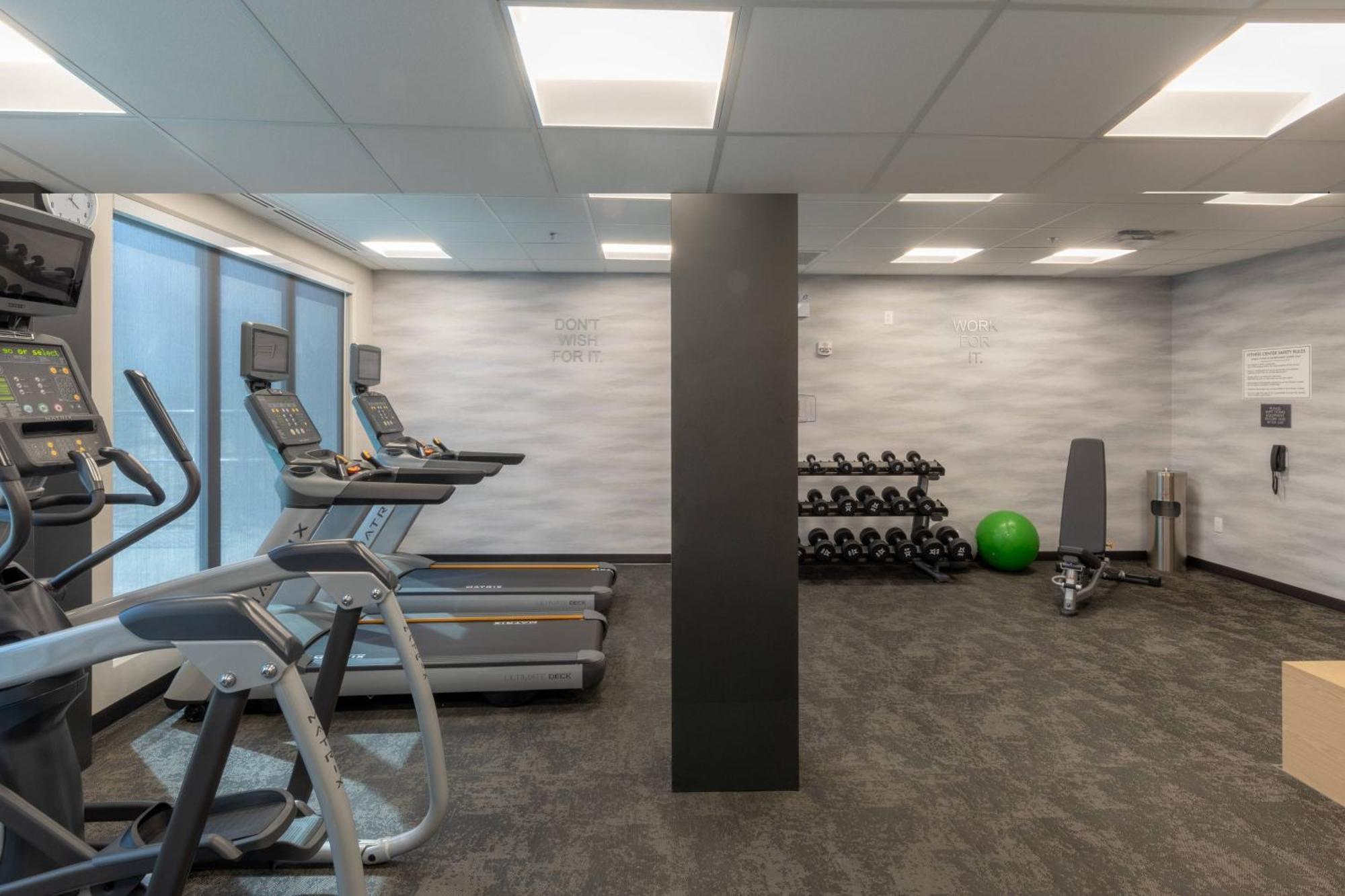 Fairfield By Marriott Inn & Suites Revelstoke Exteriör bild