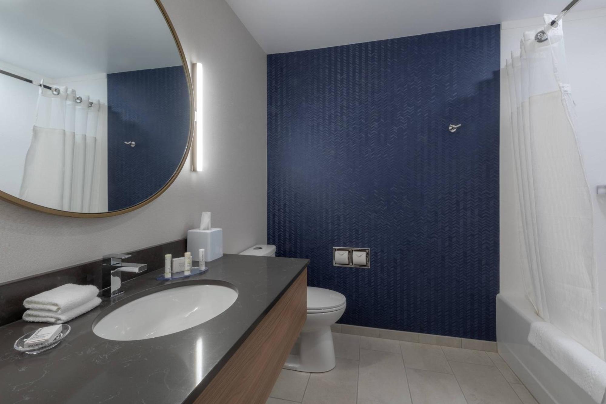Fairfield By Marriott Inn & Suites Revelstoke Exteriör bild