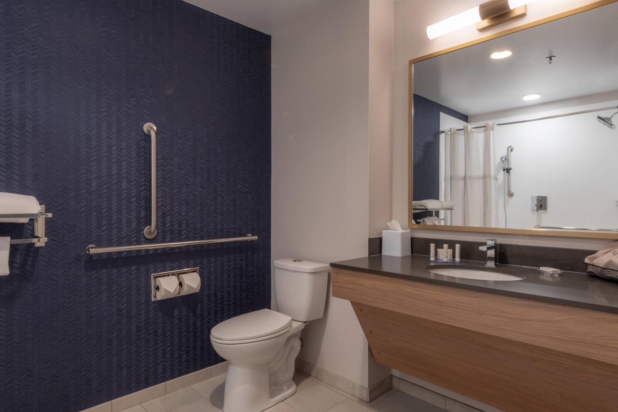 Fairfield By Marriott Inn & Suites Revelstoke Exteriör bild