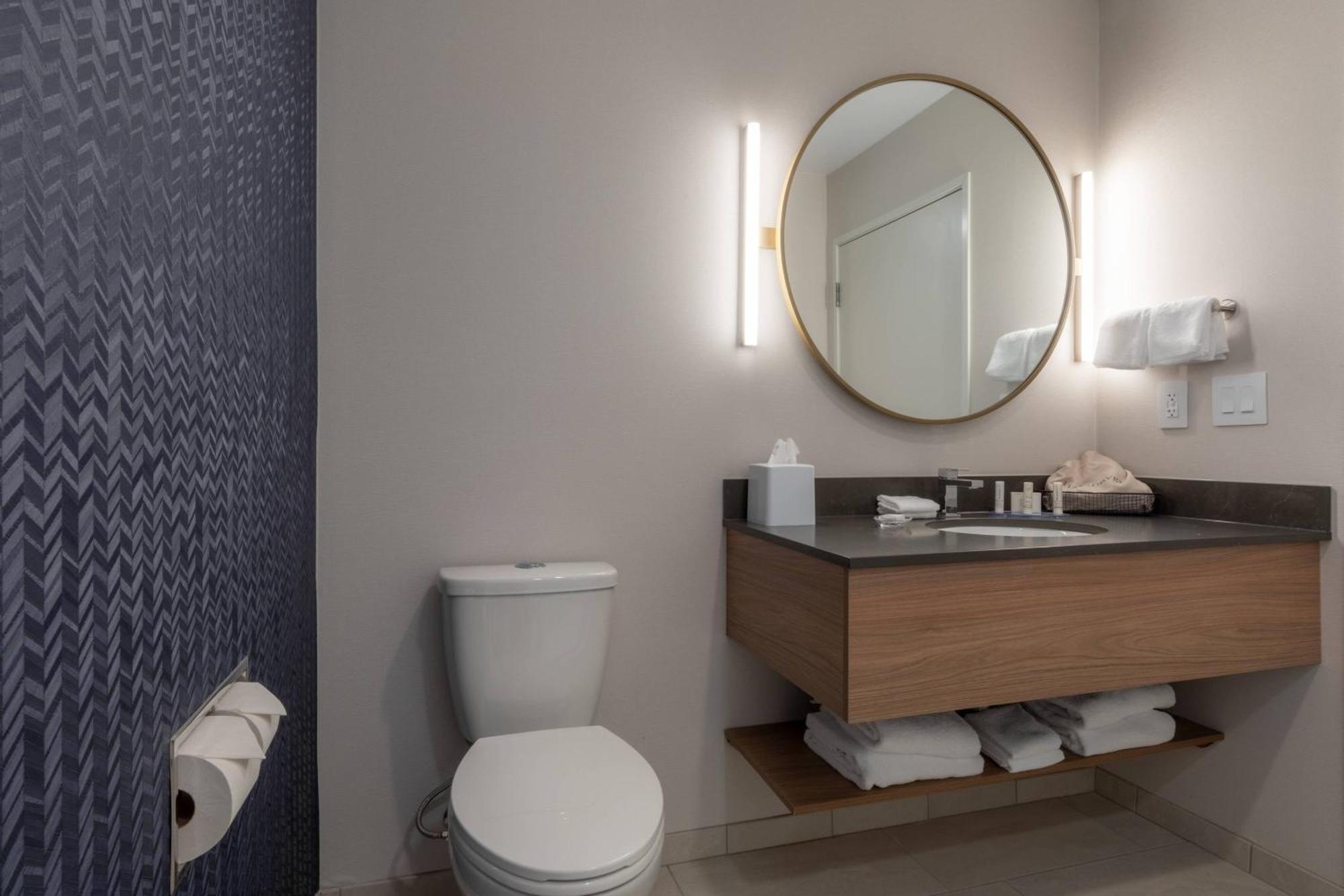Fairfield By Marriott Inn & Suites Revelstoke Exteriör bild