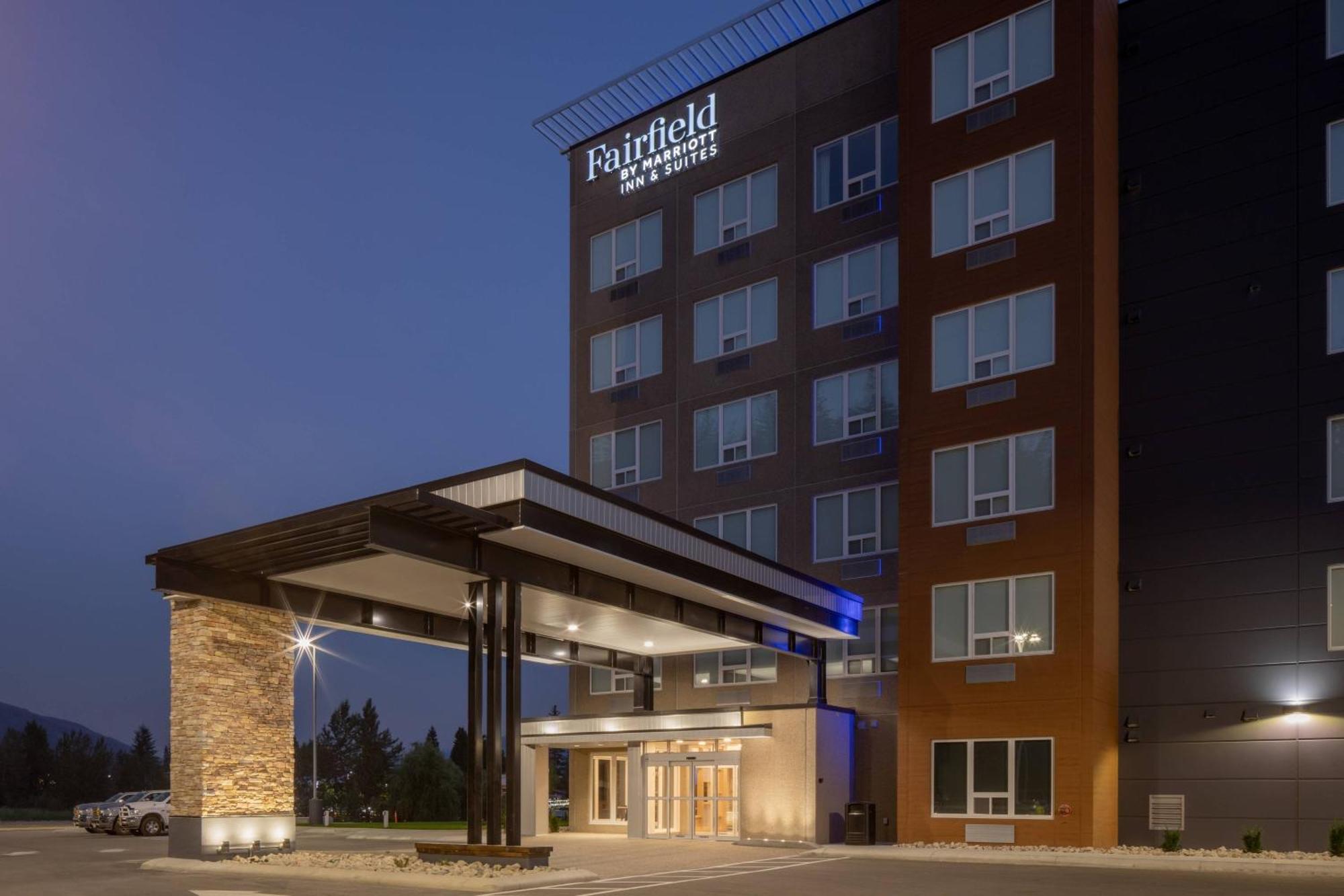 Fairfield By Marriott Inn & Suites Revelstoke Exteriör bild